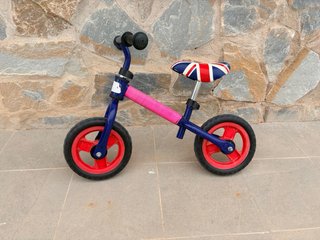 Bicicleta equilibrio Moltó infantil