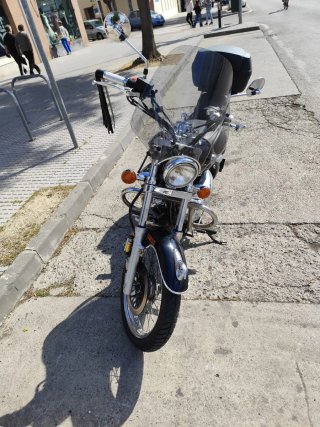 Suzuki VL250 Intruder Negra