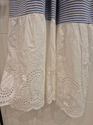 Vestido largo rayas y bordado