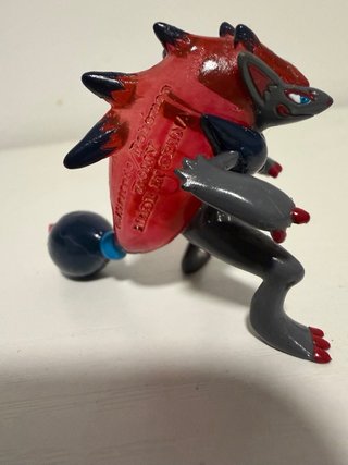 Figurita Zoroark TOMY Pokémon