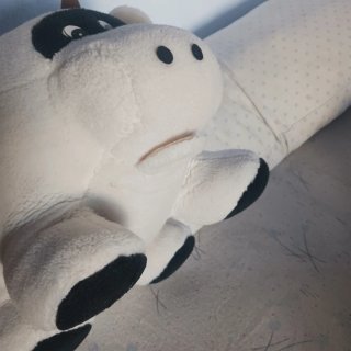 Peluche Vaca Blanco y Negro