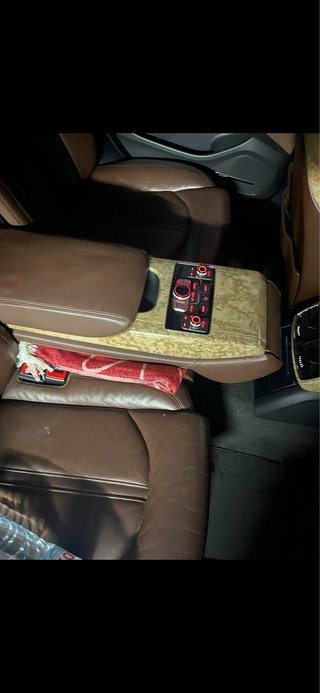 Audi A8 2011
