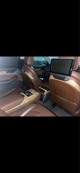 Audi A8 2011
