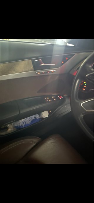 Audi A8 2011