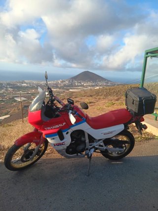 Honda Transalp XL 600V Roja y Blanca