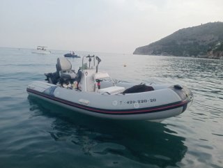 Semirrígida YAM 4'30  de hypalom+ remolque.sin mot
