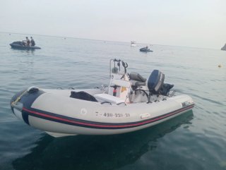 Semirrígida YAM 4'30  de hypalom+ remolque.sin mot