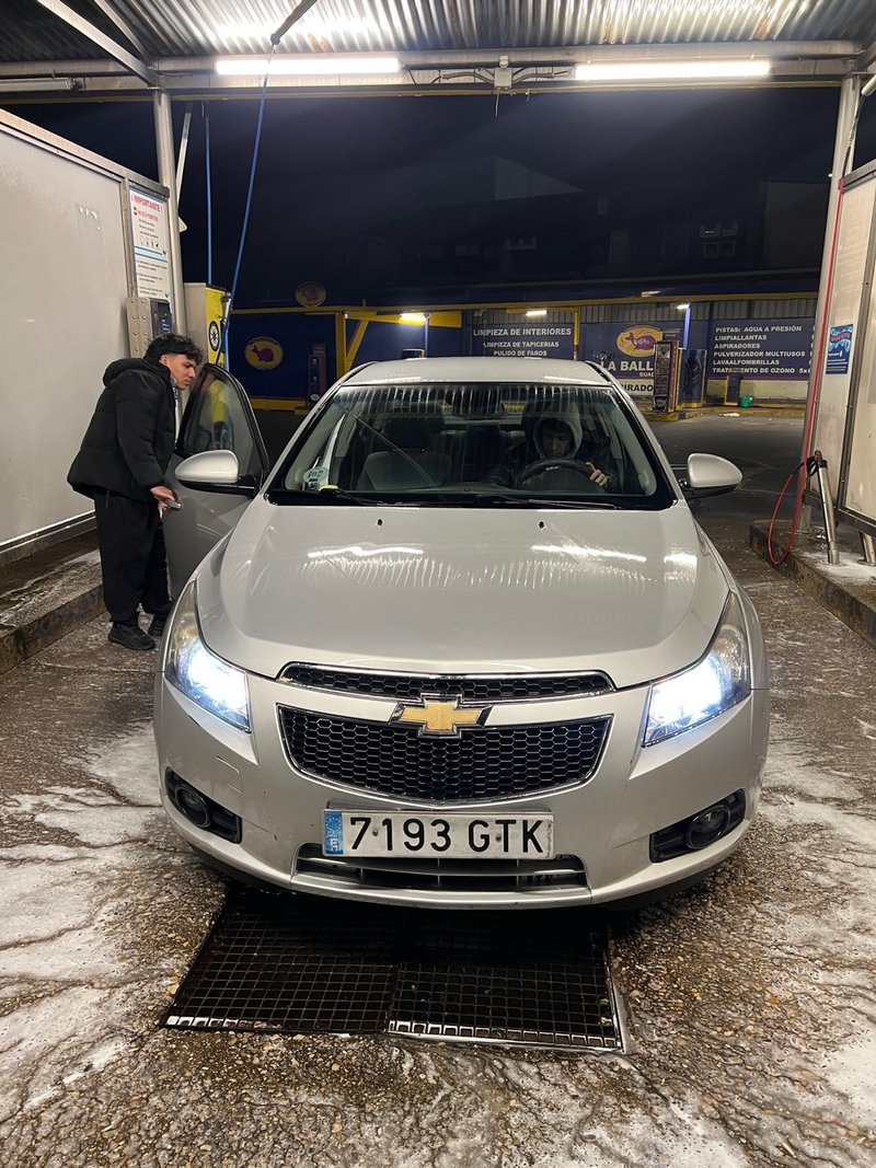 Chevrolet Cruze 2010 - foto 1