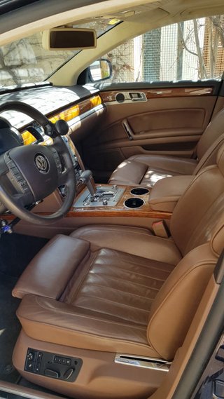 Volkswagen Phaeton 2012
