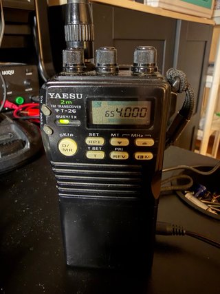 Walkie Yaesu FT-26 Transceptor FM