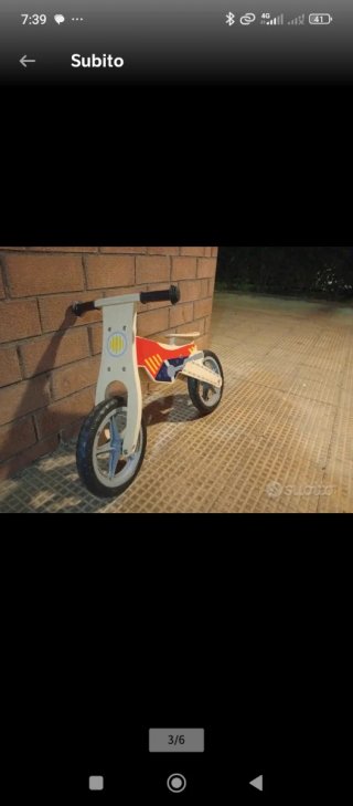 Bicicletta senza pedali in legno