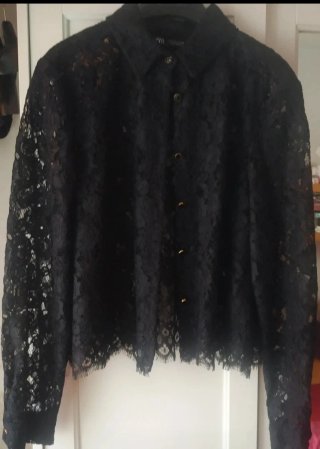 Blusa Zara Encaje  negra ,T- L