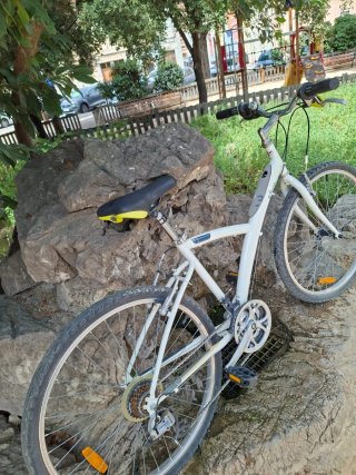 Bicicleta Btwin blanca