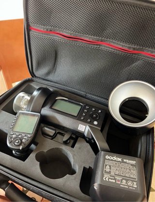 Godox AD400Pro con disparador Godox