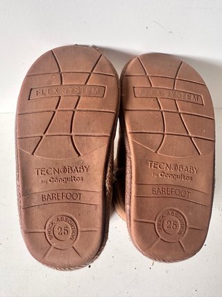 Botas pelo Conguitos Tecno Baby Barefoot