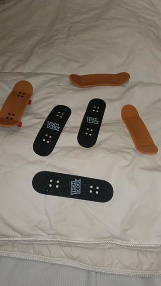 Monopatines de dedo (Fingerboards)