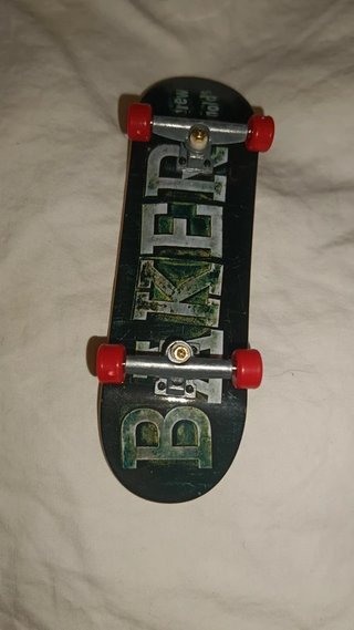 Monopatines de dedo (Fingerboards)
