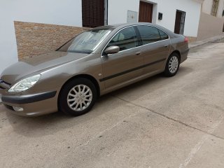 Peugeot 607 2002