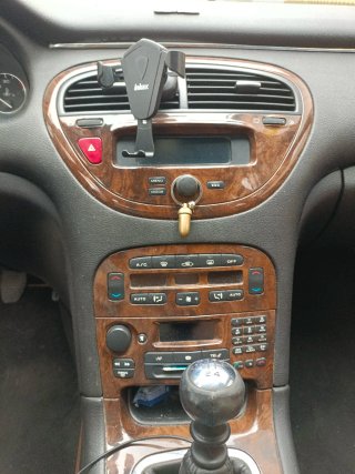 Peugeot 607 2002