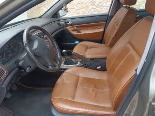 Peugeot 607 2002