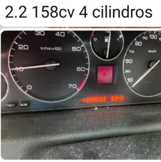Peugeot 607 2002