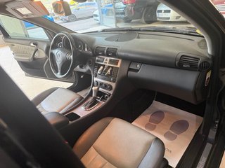 Mercedes-Benz clase C220 CSI