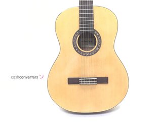 guitarra clasica admira alba