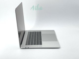 MacBook Pro 15" (2018) Intel Core i7 2.2GHz 6 núcleos - SSD 512GB - RAM 16GB - Plata