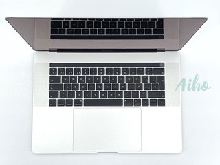 MacBook Pro 15" (2018) Intel Core i7 2.2GHz 6 núcleos - SSD 512GB - RAM 16GB - Plata