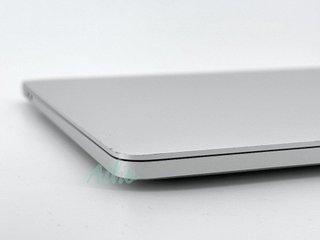 MacBook Pro 15" (2018) Intel Core i7 2.2GHz 6 núcleos - SSD 512GB - RAM 16GB - Plata