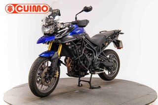 TRIUMPH TIGER 800