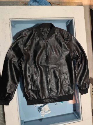 Chaqueta polipiel estilo bomber negra Talla S