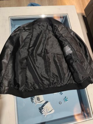 Chaqueta polipiel estilo bomber negra Talla S