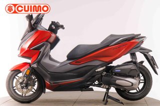 HONDA FORZA 125