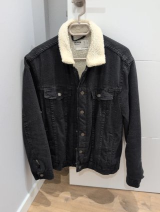 Chaqueta vaquera Bershka forrada gris M