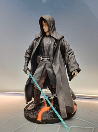 FIGURA STAR WARS anakin 2005 33 cm.