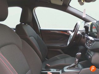 Ford Focus 1.0 Ecoboost MHEV 92kW ST-Line Auto