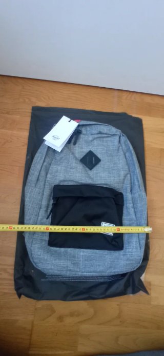 Mochila Herschel 21.5L Gris y Negra