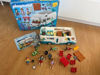 Playmobil Autocaravana con Accesorios