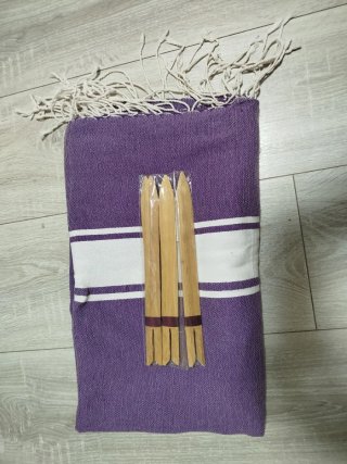 Pareo morado con flecos 1'50m de largo 1 m ancho