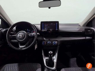 Toyota Yaris COMFORT - 5P (2023)