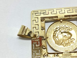 colgante oro 18k con piedra con circonita