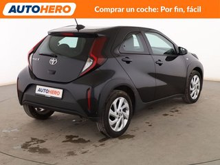 Toyota Aygo X Cross 1.0 Play