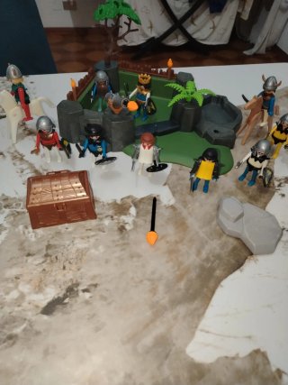 Playmobil Castello con Cavalieri e Tesoro