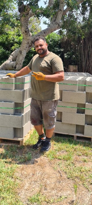 Buscu trabajo de albanil