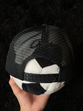 Gorra Trucker Corteiz Negra y Blanca