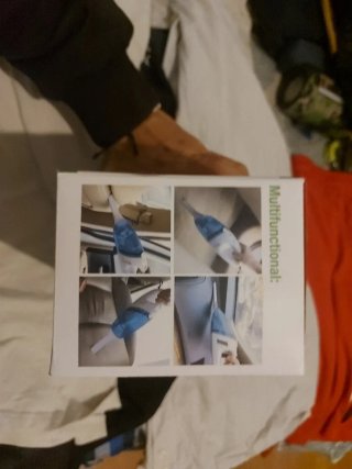 Aspirador azul y blanco