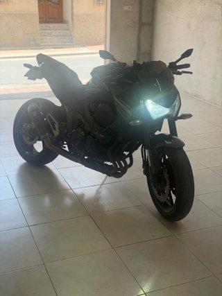 Kawasaki Z800 2015 Negra y Verde