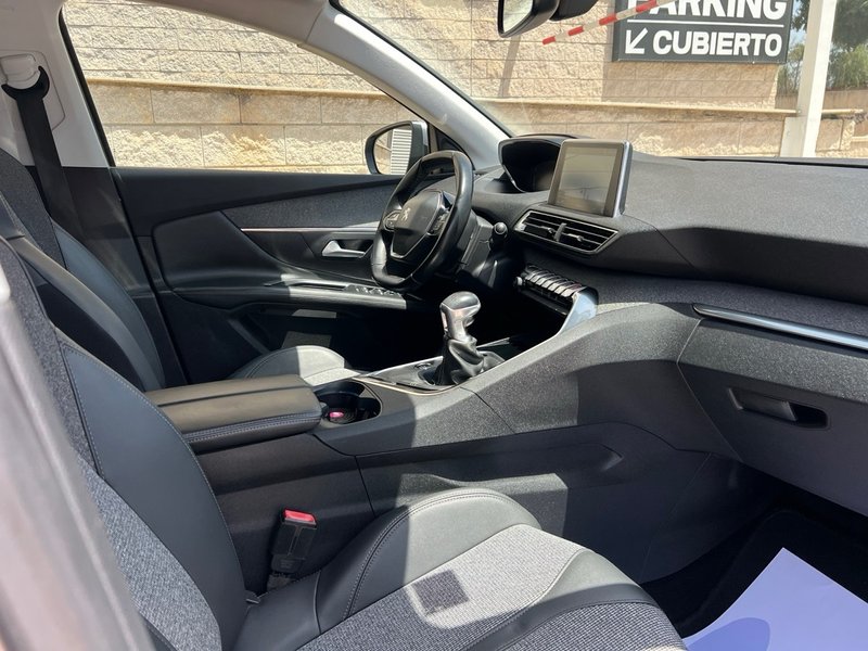 Peugeot 3008 1.5 BlueHDi S&S Allure (2021) 2021, foto 9