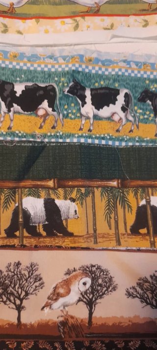 Tessuti a strisce con animali